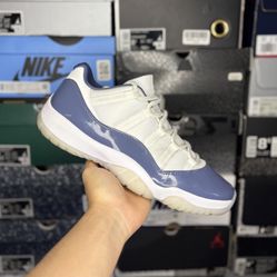 Size 10.5M - Jordan 11 “Diffused Blue”