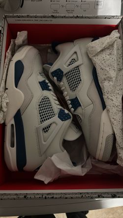 Military Blue Jordan 4