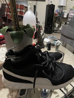 Pumas Size 10.5 