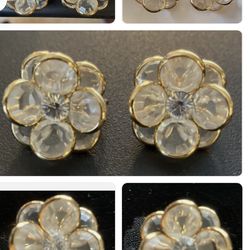 Vintage clip on Earrings