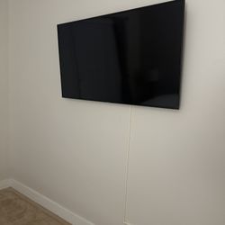 Samsung 55” Smart TV