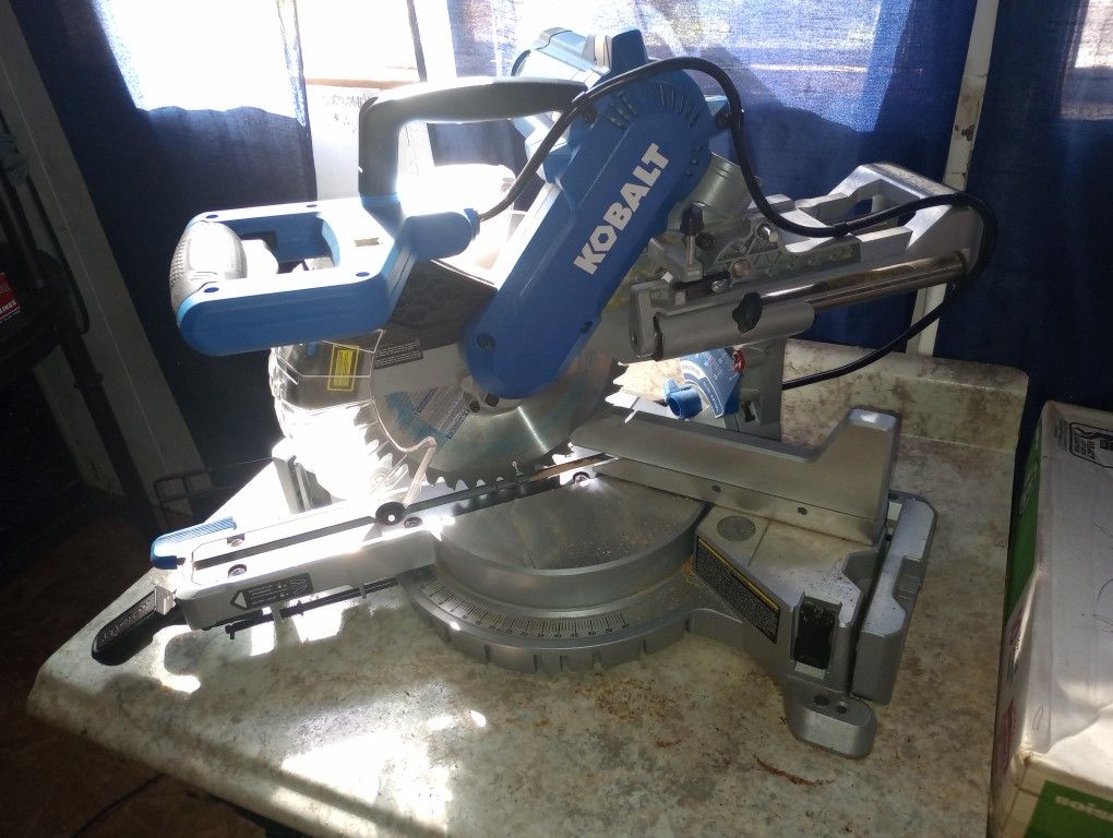 10" KOBALT Radial Arm Saw.