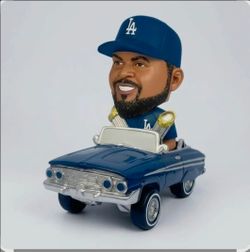 Ice Cube double trophy boblehead