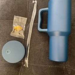 40 Oz Tumbler With Straw 
