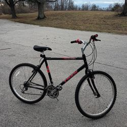 Trek 800 Mountain Bike Ready To Ride 