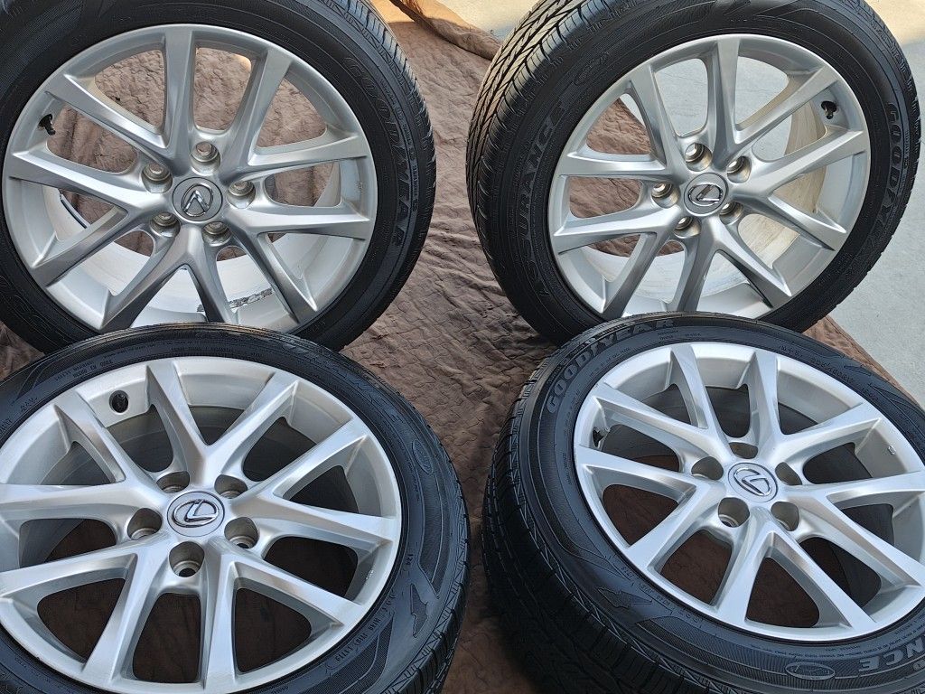 17" Lexus/ Toyota Wheels Tires 95%%