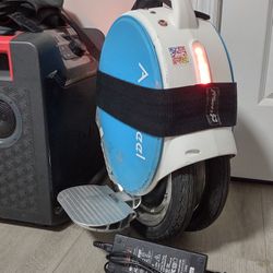 Airwheel Q5 Electric UniCycle Twin Wheel Excellent Condition 