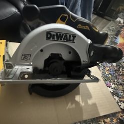 Dewalt 6 1/2 (165 Mm) 20v Max Circular Saw 