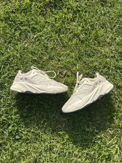 Yeezy Boost 700 Analog