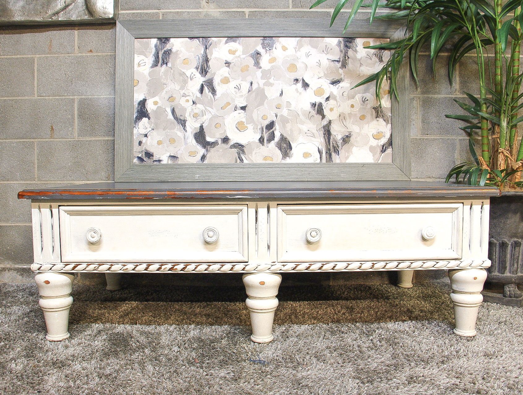 ***Ernest Hemingway Thomasville Coffee Table and Wall Art (Free Delivery)