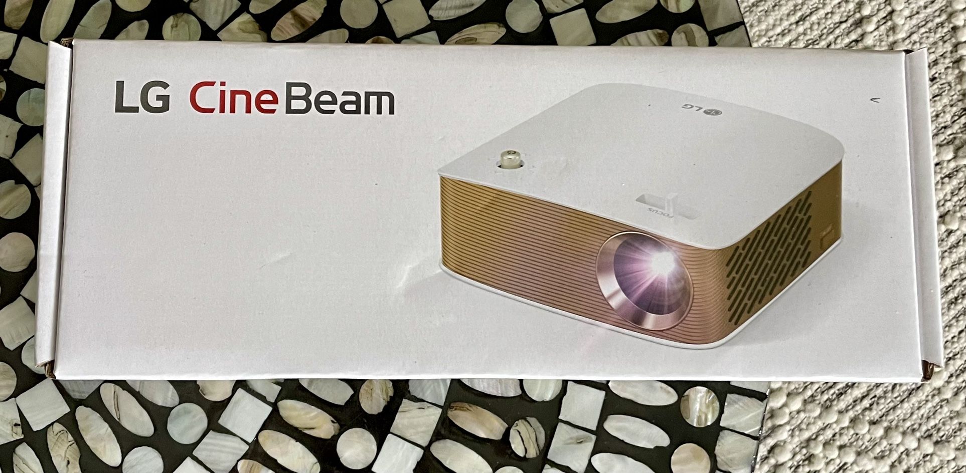 LG LED CineBeam Projector with Embedded Battery and Screen Share