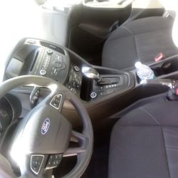 Ford Focus Se  Silver 4 Door Sedan