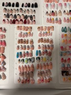 Press on nails