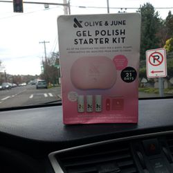 Olive & June Gel Polish Starter Kit - (New/Unopened)