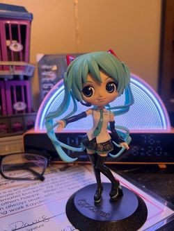 Qposket (I think) Hatsune Miku
