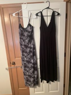 4 women’s dresses size large & medium