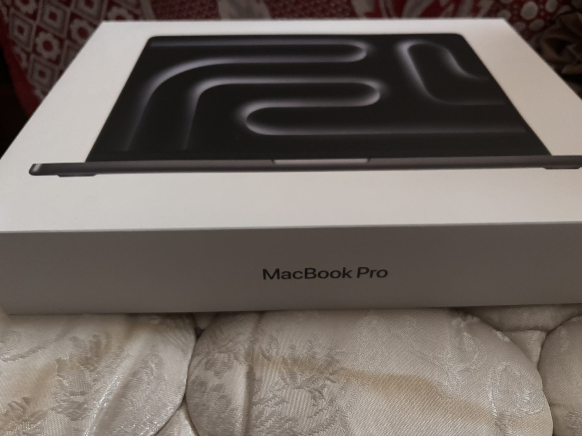 14 Inch MacBook Pro M5 