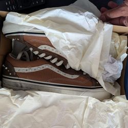 Size 11 Vans Pearlized Vintage Cocoa