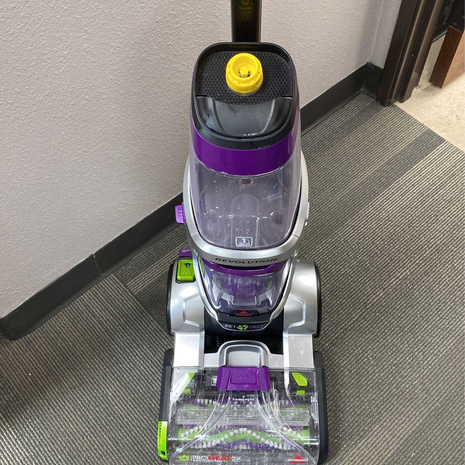 BISSELL® ProHeat 2x® Revolution™ Pet Pro Ultra Carpet Cleaner