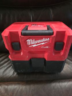 Milwaukee vacuum 12v