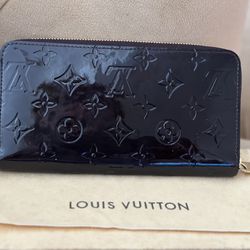 Authentic LOUIS VUITTON Long Wallet 