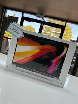 📚 Perfect for Professionals! MacBook Pro 16” (2019) – Limited Stock! $5 DOWN to take home the same day! 