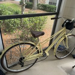 Schwinn Admiral 700c Adult Hybrid Bike