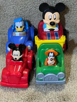 Disney Mickey Mouse Donald Duck Goofy Truck Car Pull back racer lot of 4