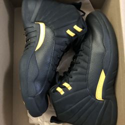 Jordan 12 Black Taxi 