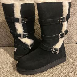Black UGG Boots   (New Size 6)