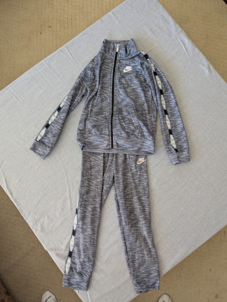 Nike Track Suit Kids Size 7