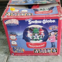 Rotating Snow Globe