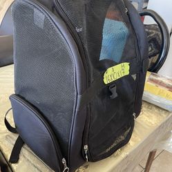 Excellent Condition, Medium Size Bed Carriers And Crate 
