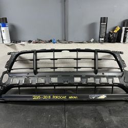 2015-2016-2017-2018 PORSCHE MACAN GRILL OEM USED #9246