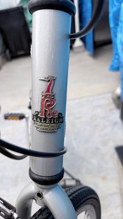 Raleigh C40 Hybrid Bike – 21-Speed – Ready to Ride