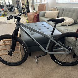 Transition PBJ Dirt Jumper Bike