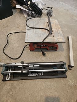Tile wet saw and score combo
