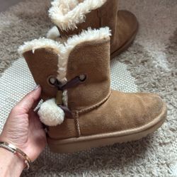 Ugg Girl Boots Pom Pom 