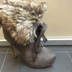 Fur grey heel boots