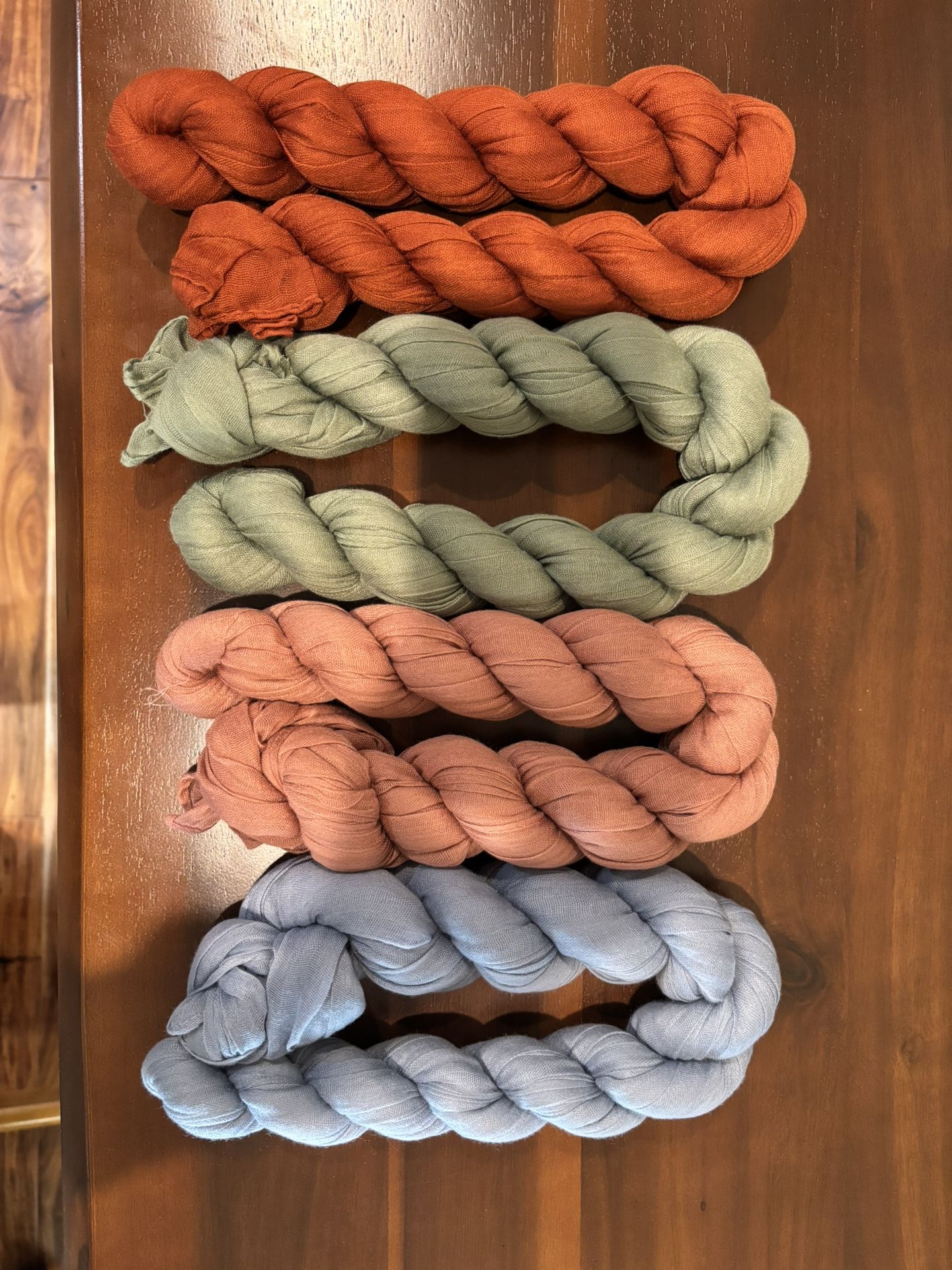 Decorative Gauzy Cheesecloth In Various Colors And Quantities