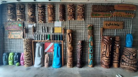 Tiki Statues Masks Beach Signs Tropical Island Statues 