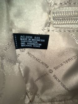 Micheal kors hand bag