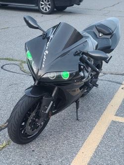 Yamaha R1 Green