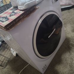 Panda portable dryer regular outlet plug in