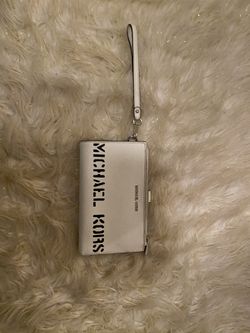 Micheal kors wallet