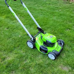 Greenworks Battery Mower