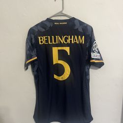 Real Madrid 2023-24 Away Bellingham Jersey Medium (slim Fit)