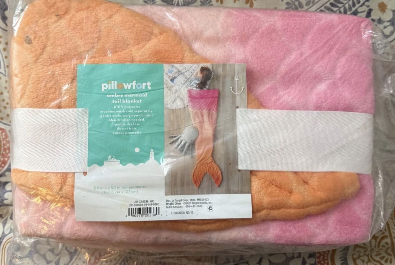 Mermaid Tail Blanket (2 AVAILABLE)