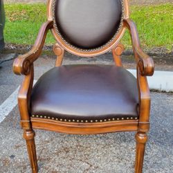 E & E Co Ltd. Leather Accent Chair