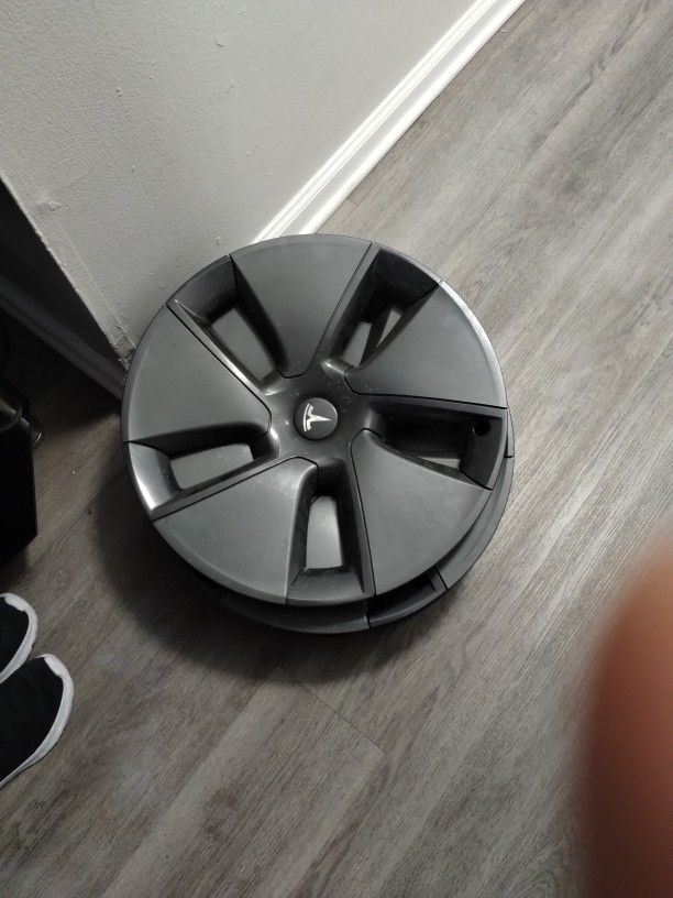 Tesla Model 3 Hubcaps 
